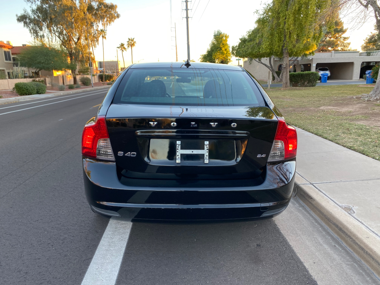 Volvo S40 4dr Sdn Auto FWD 2010