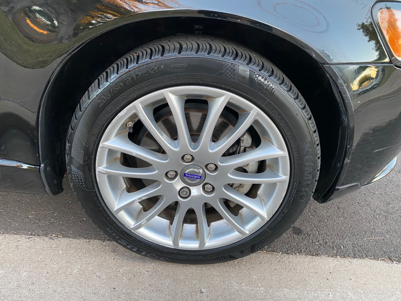 Volvo S40 4dr Sdn Auto FWD 2010