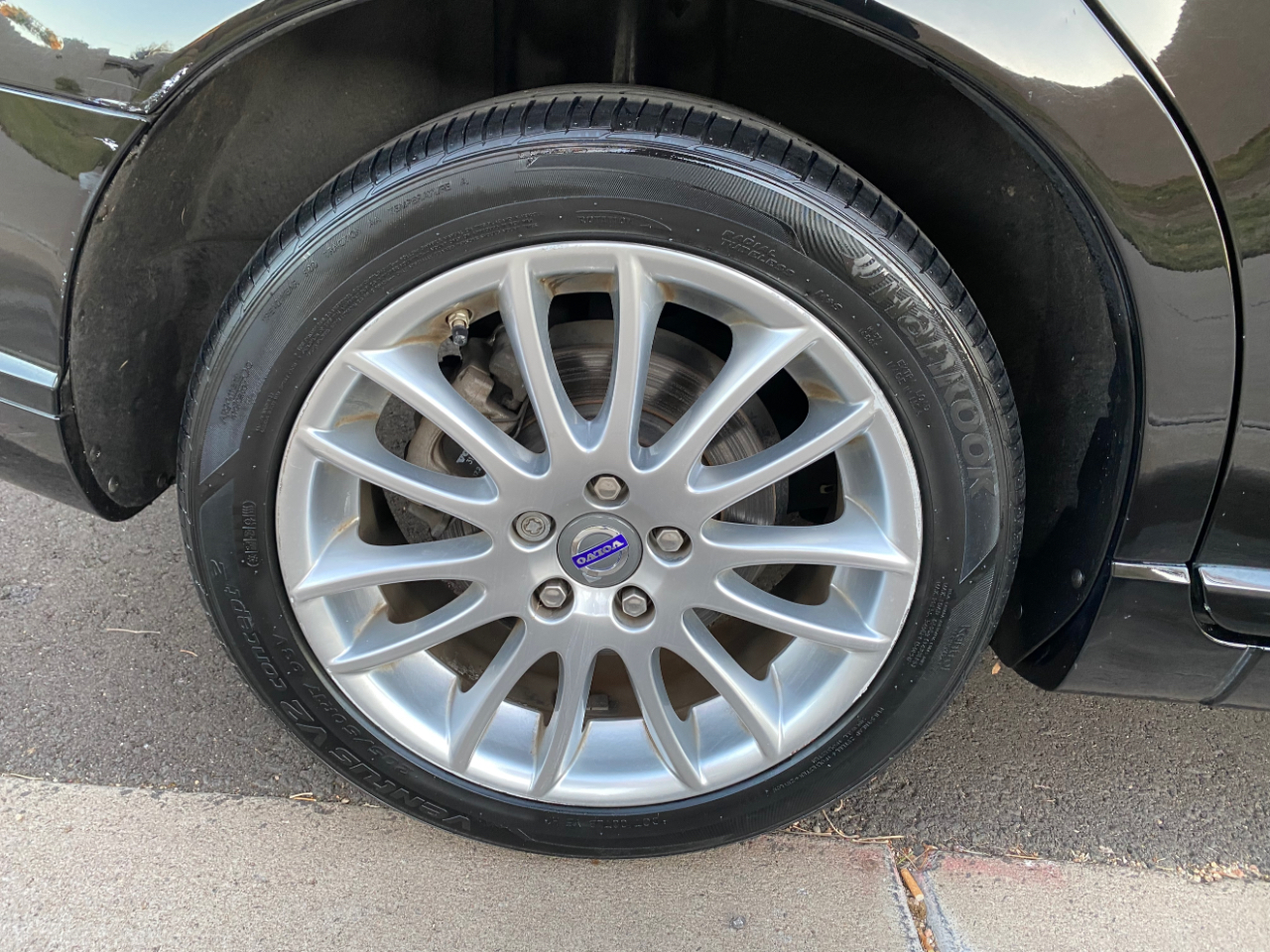 Volvo S40 4dr Sdn Auto FWD 2010