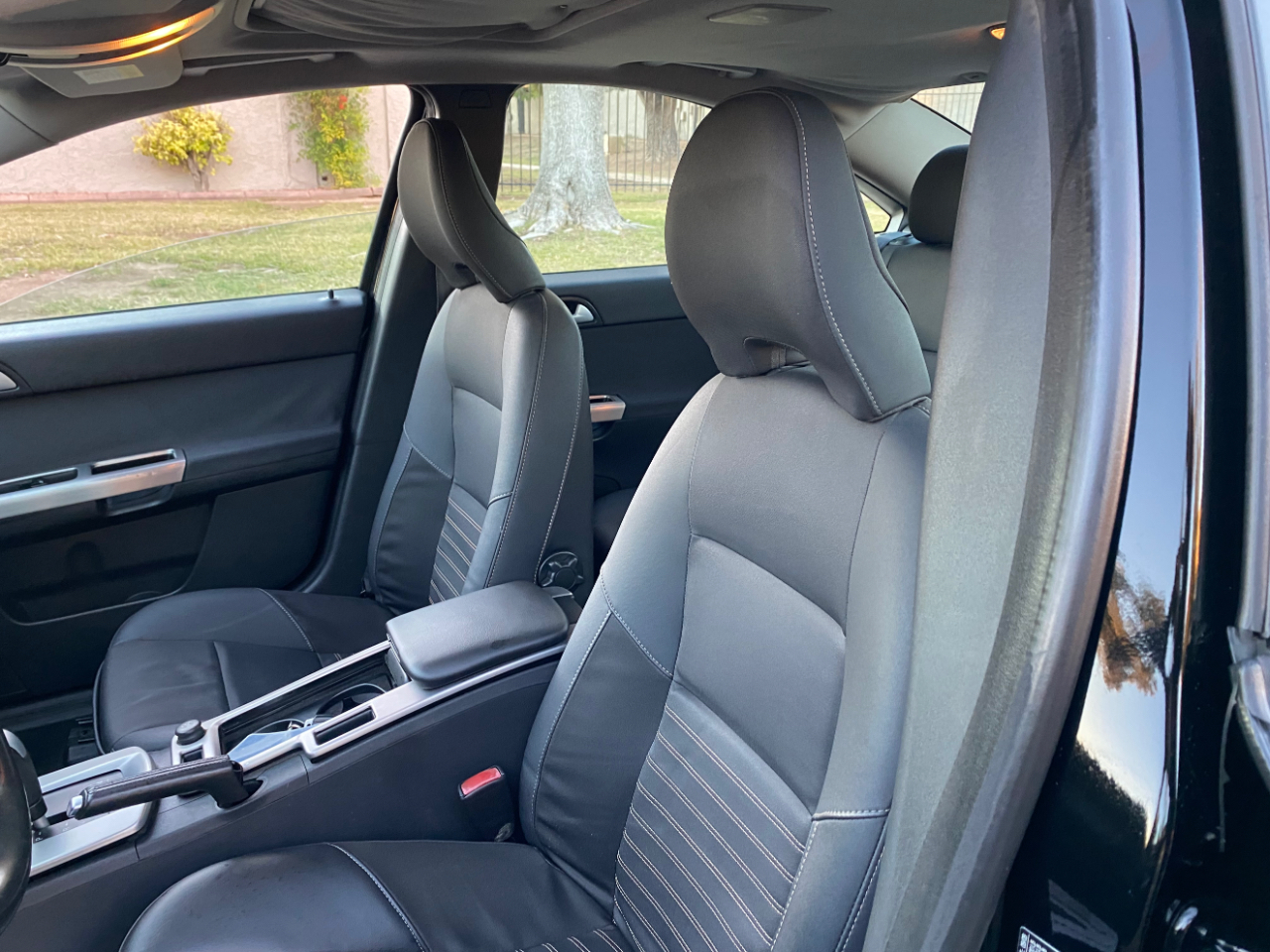 Volvo S40 4dr Sdn Auto FWD 2010