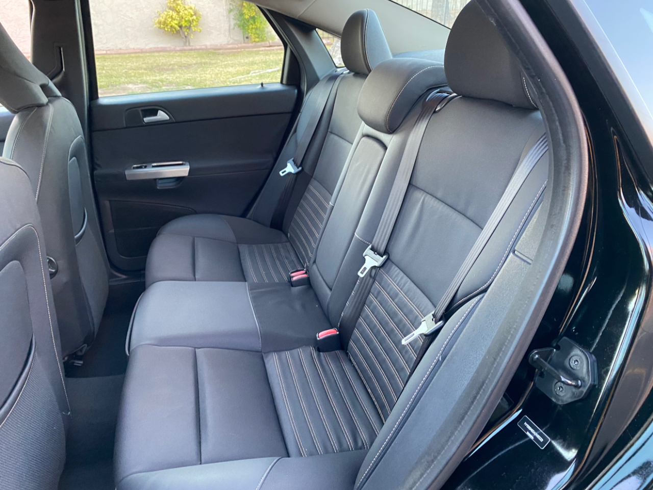 Volvo S40 4dr Sdn Auto FWD 2010