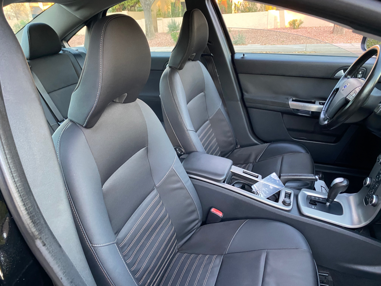 Volvo S40 4dr Sdn Auto FWD 2010