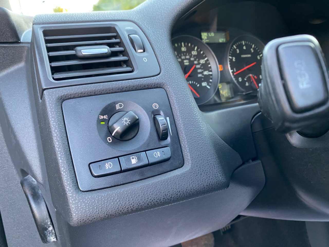 Volvo S40 4dr Sdn Auto FWD 2010