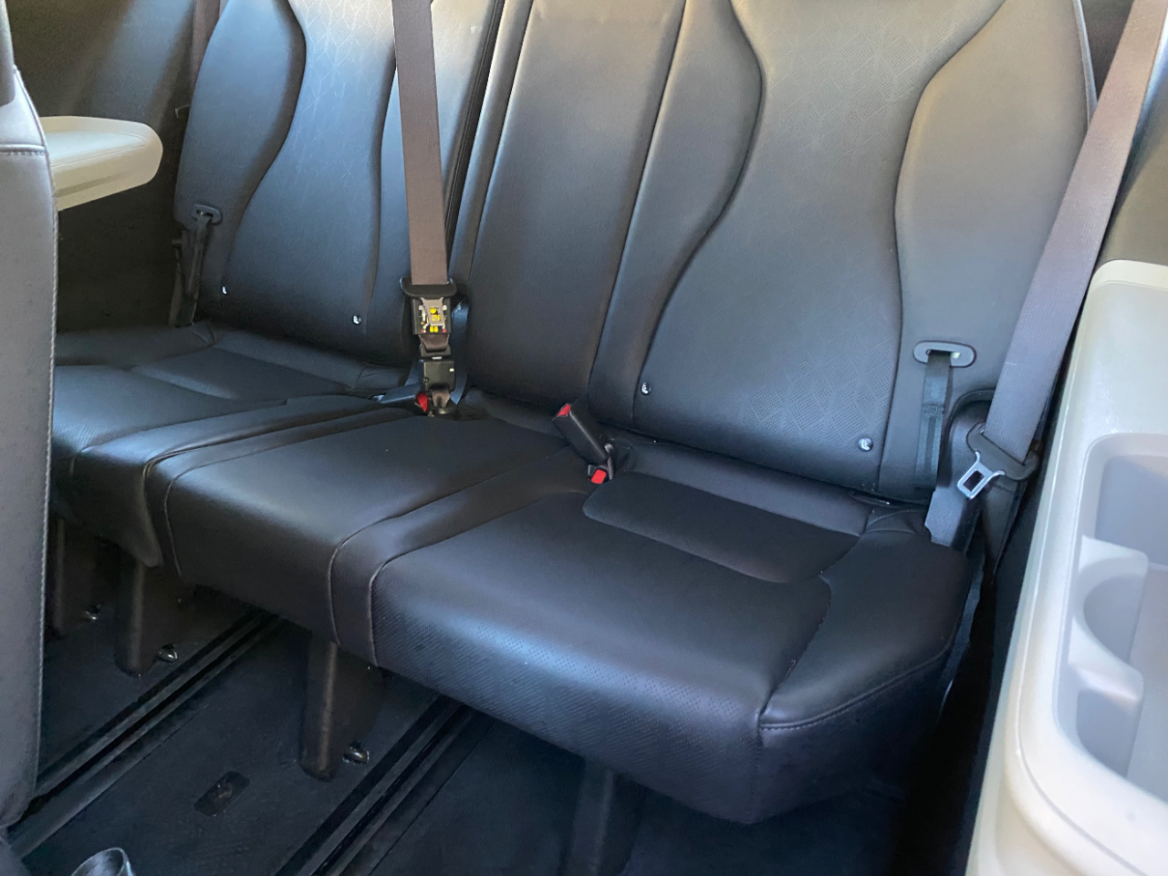 Kia Carnival LX FWD w/Seat Pkg 2024