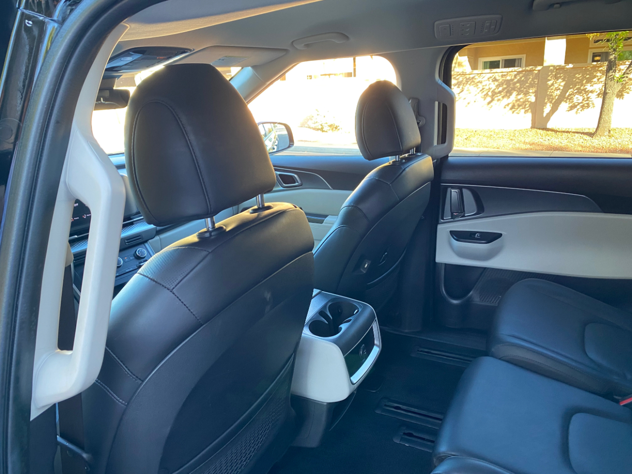 Kia Carnival LX FWD w/Seat Pkg 2024