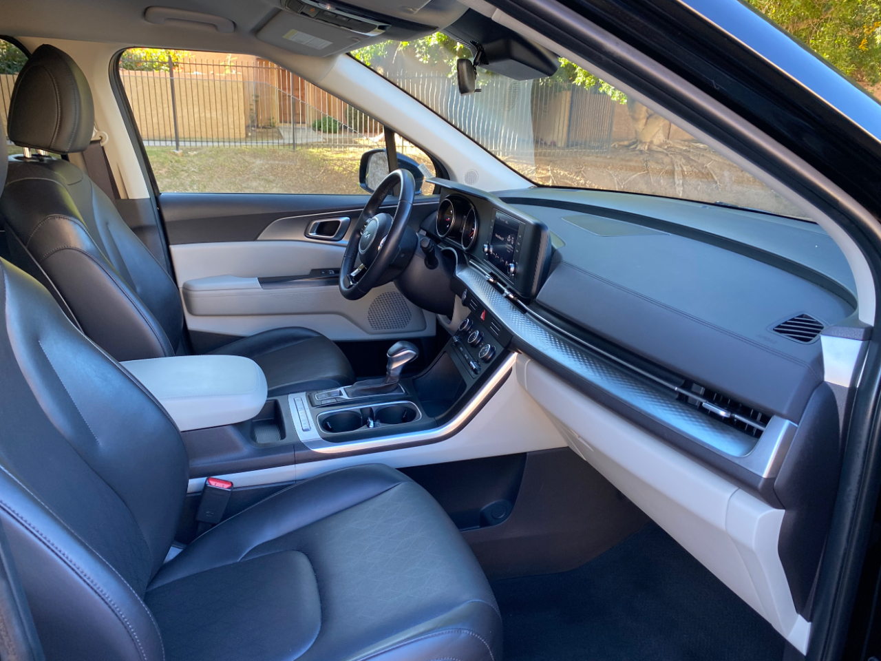 Kia Carnival LX FWD w/Seat Pkg 2024