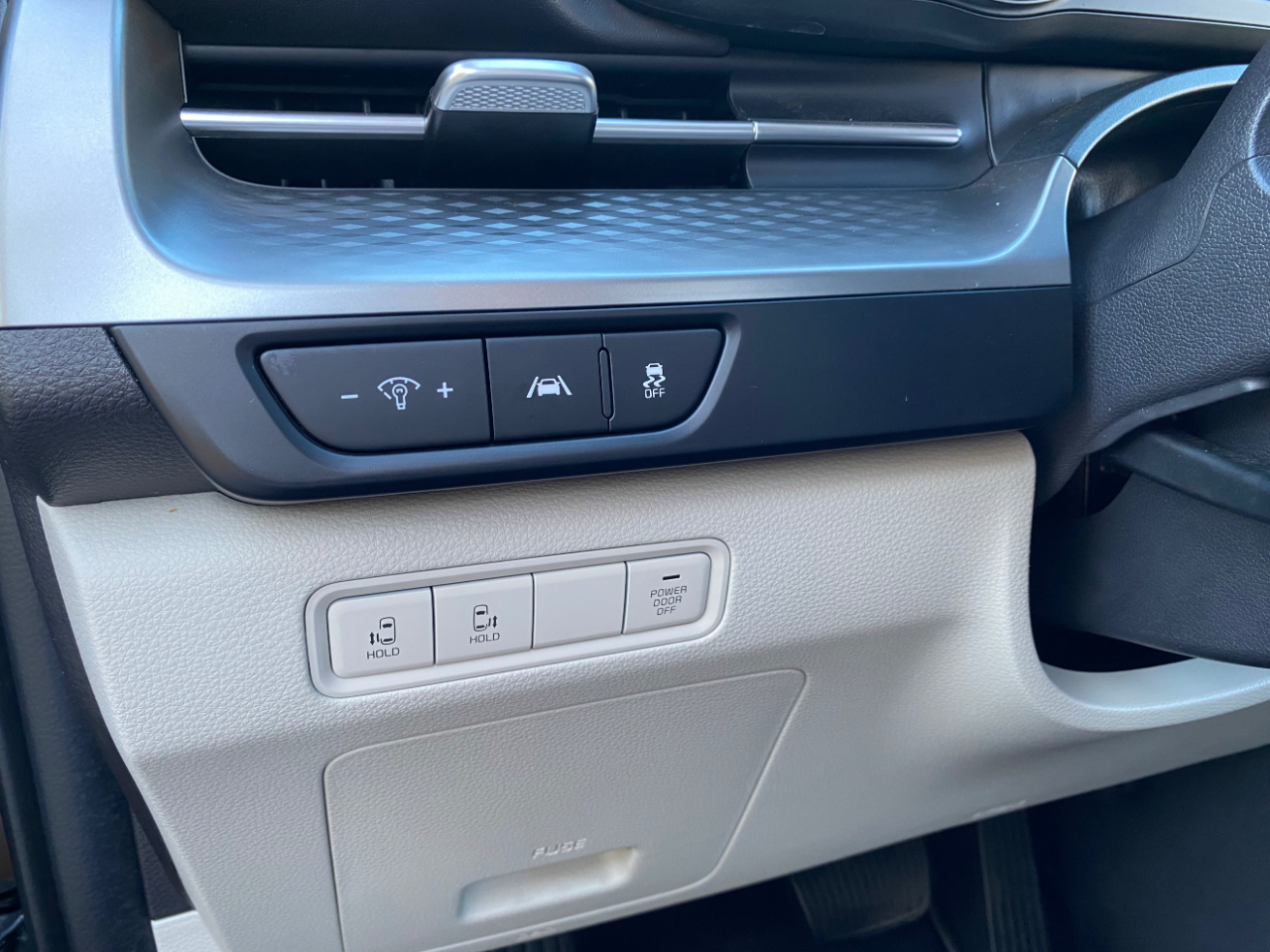 Kia Carnival LX FWD w/Seat Pkg 2024