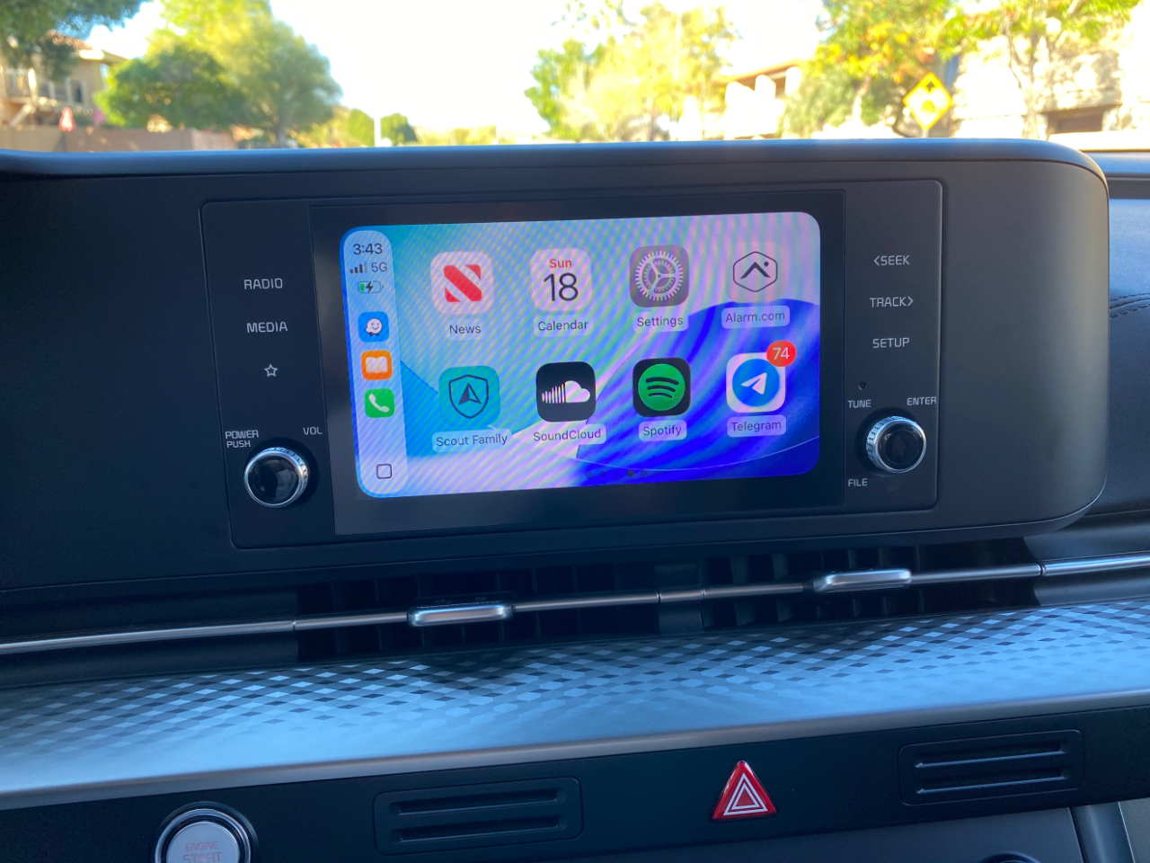 Kia Carnival LX FWD w/Seat Pkg 2024