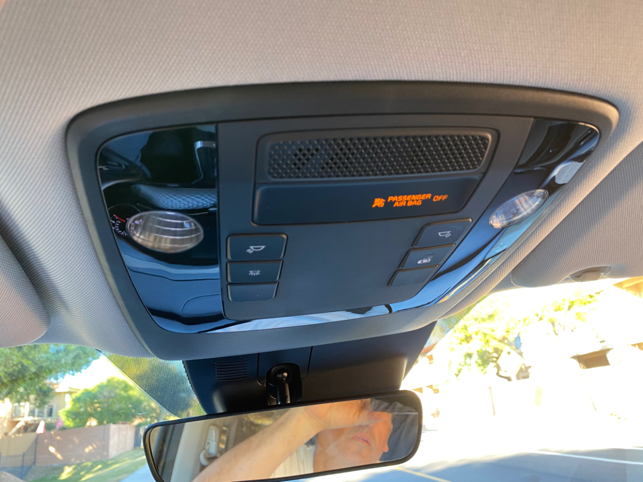 Kia Carnival LX FWD w/Seat Pkg 2024