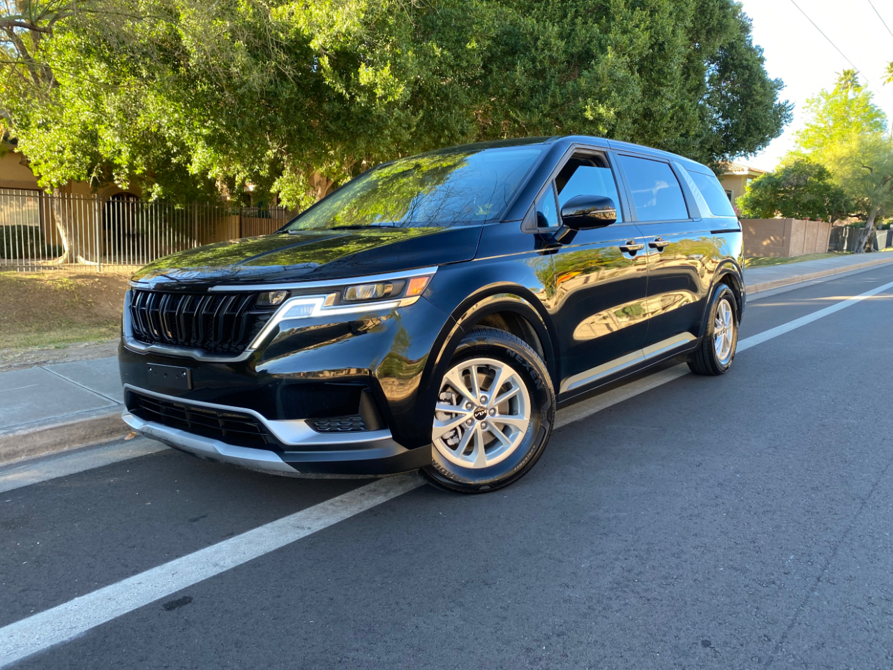 Kia Carnival LX FWD w/Seat Pkg 2024