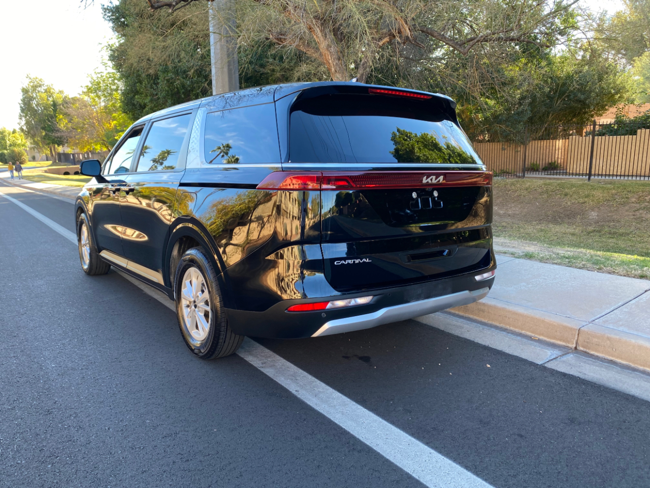 Kia Carnival LX FWD w/Seat Pkg 2024