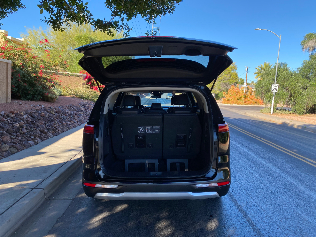 Kia Carnival LX FWD w/Seat Pkg 2024