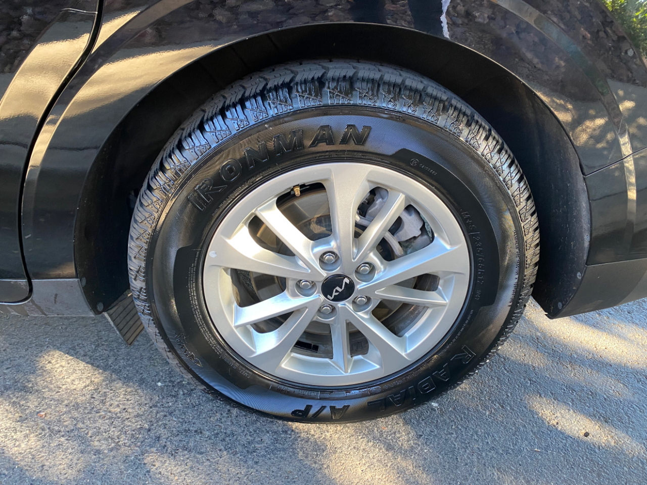 Kia Carnival LX FWD w/Seat Pkg 2024