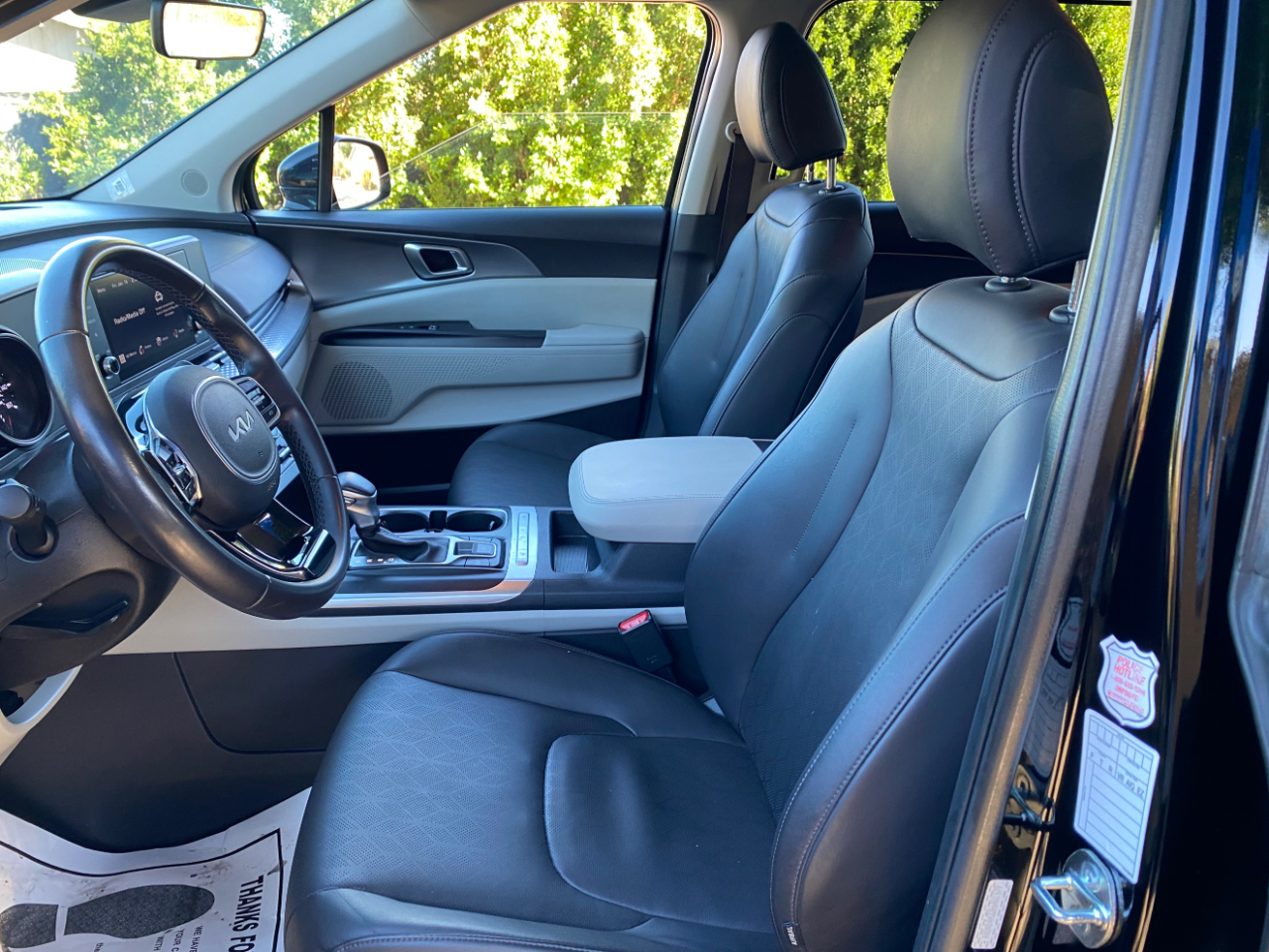 Kia Carnival LX FWD w/Seat Pkg 2024