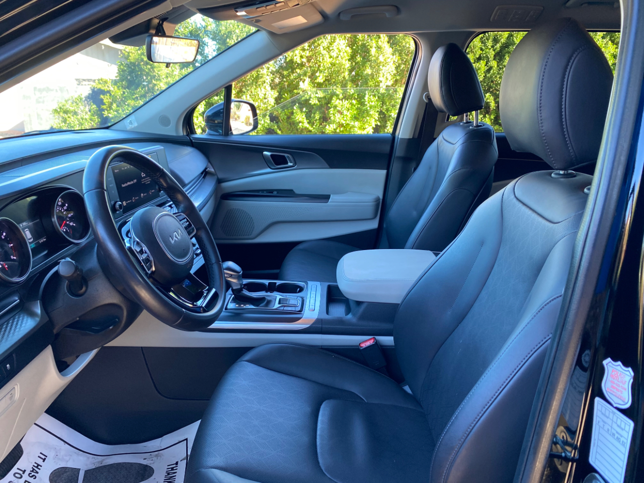 Kia Carnival LX FWD w/Seat Pkg 2024