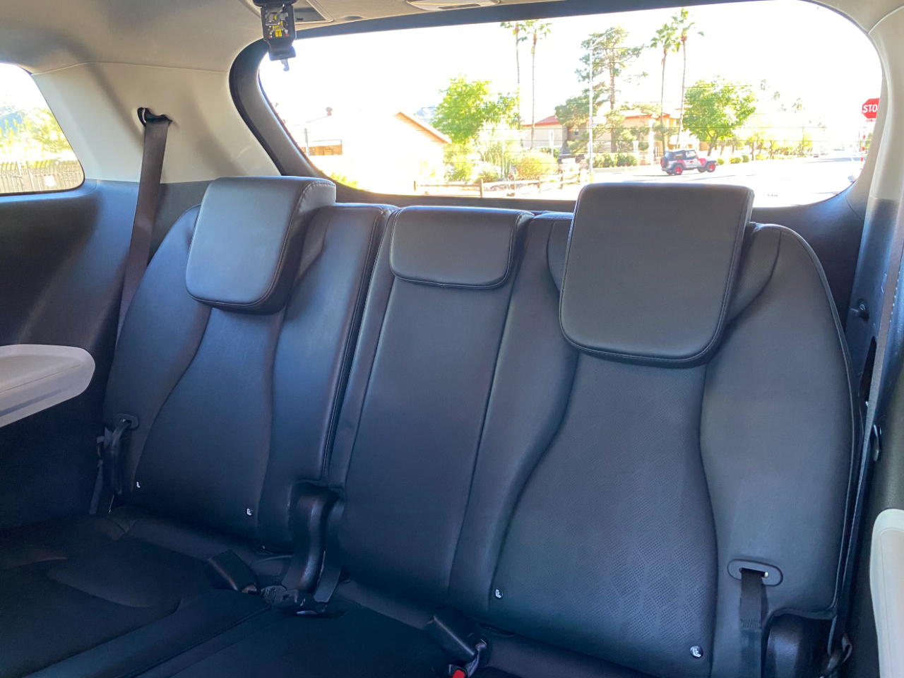 Kia Carnival LX FWD w/Seat Pkg 2024