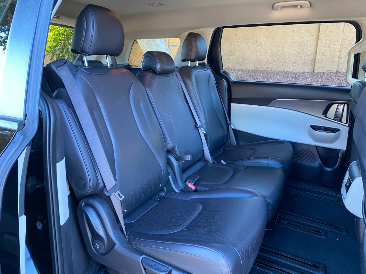 Kia Carnival LX FWD w/Seat Pkg 2024