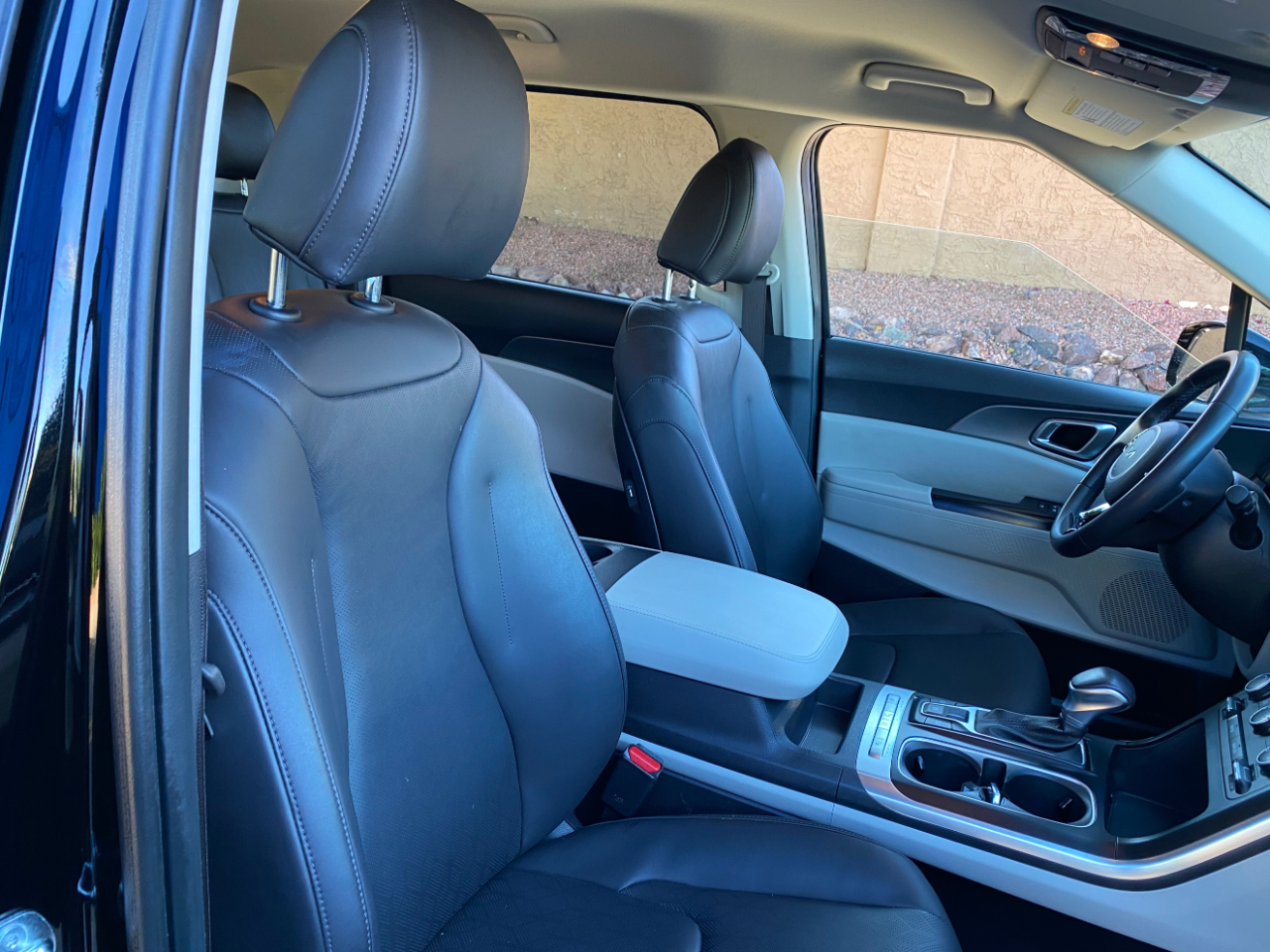 Kia Carnival LX FWD w/Seat Pkg 2024