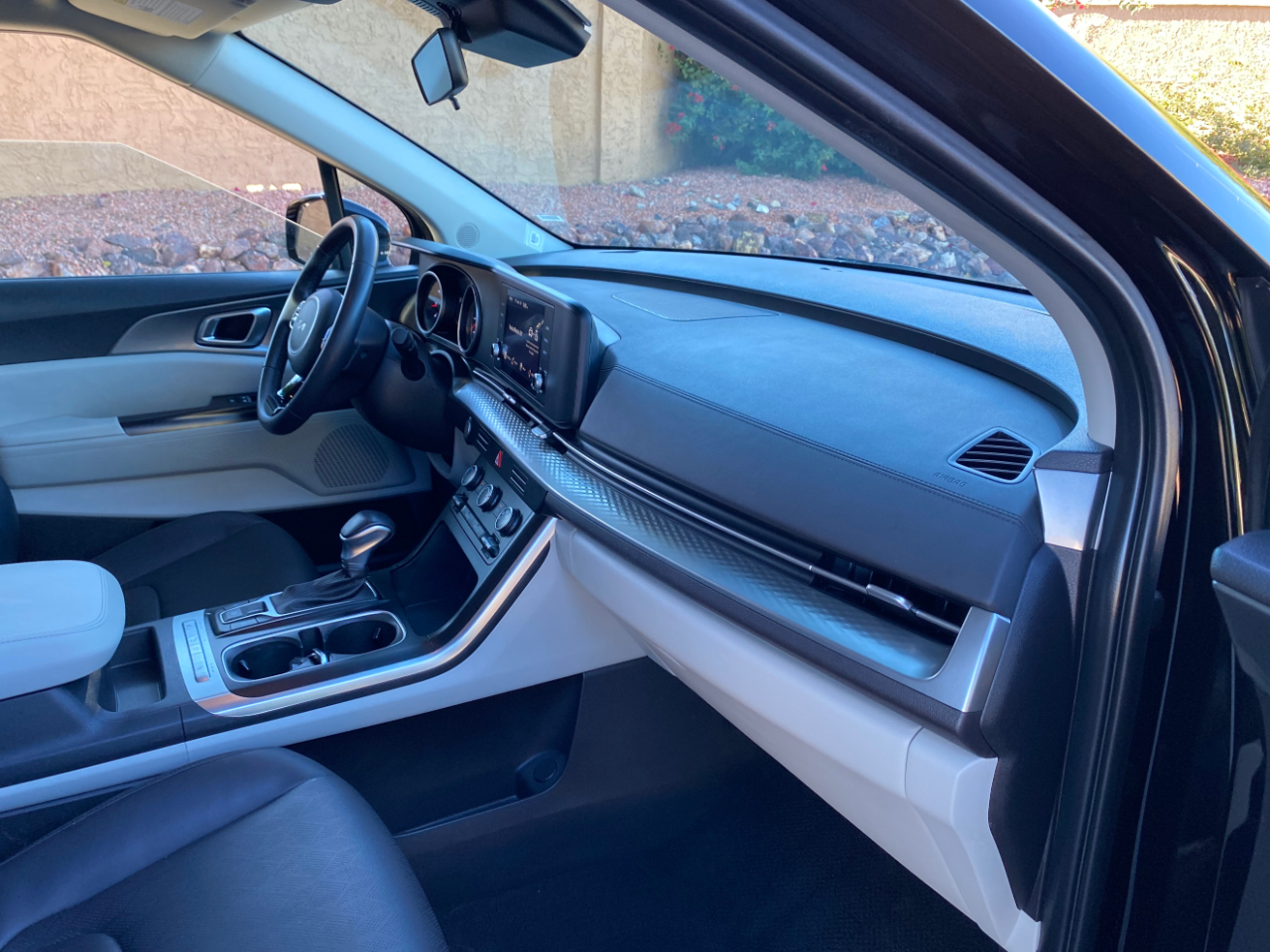 Kia Carnival LX FWD w/Seat Pkg 2024