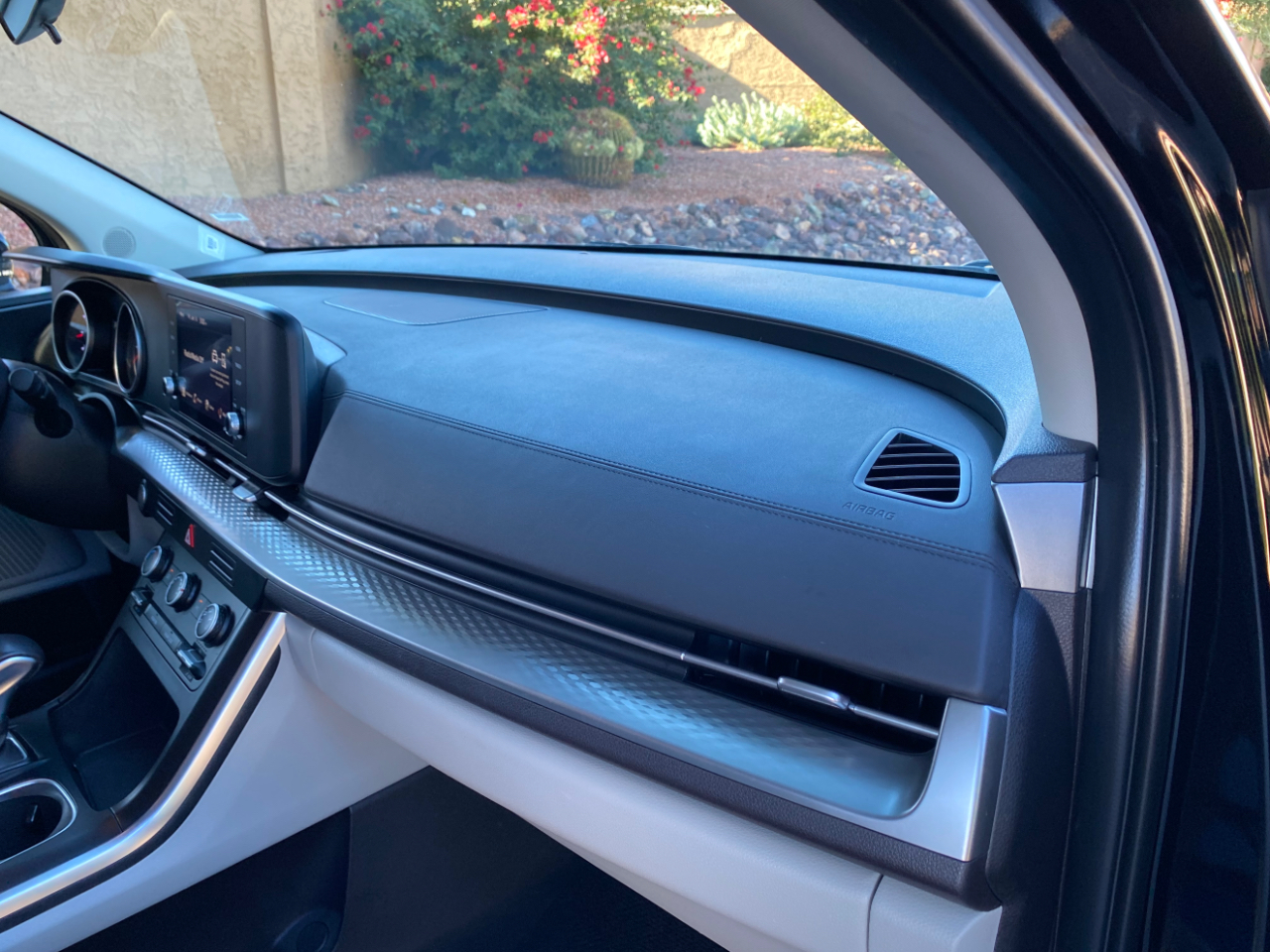 Kia Carnival LX FWD w/Seat Pkg 2024