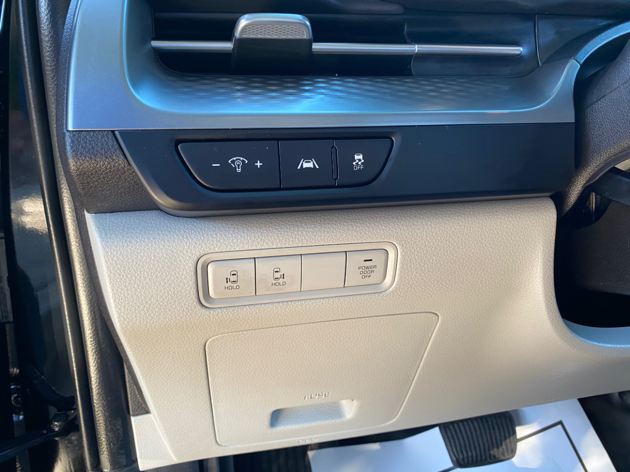 Kia Carnival LX FWD w/Seat Pkg 2024