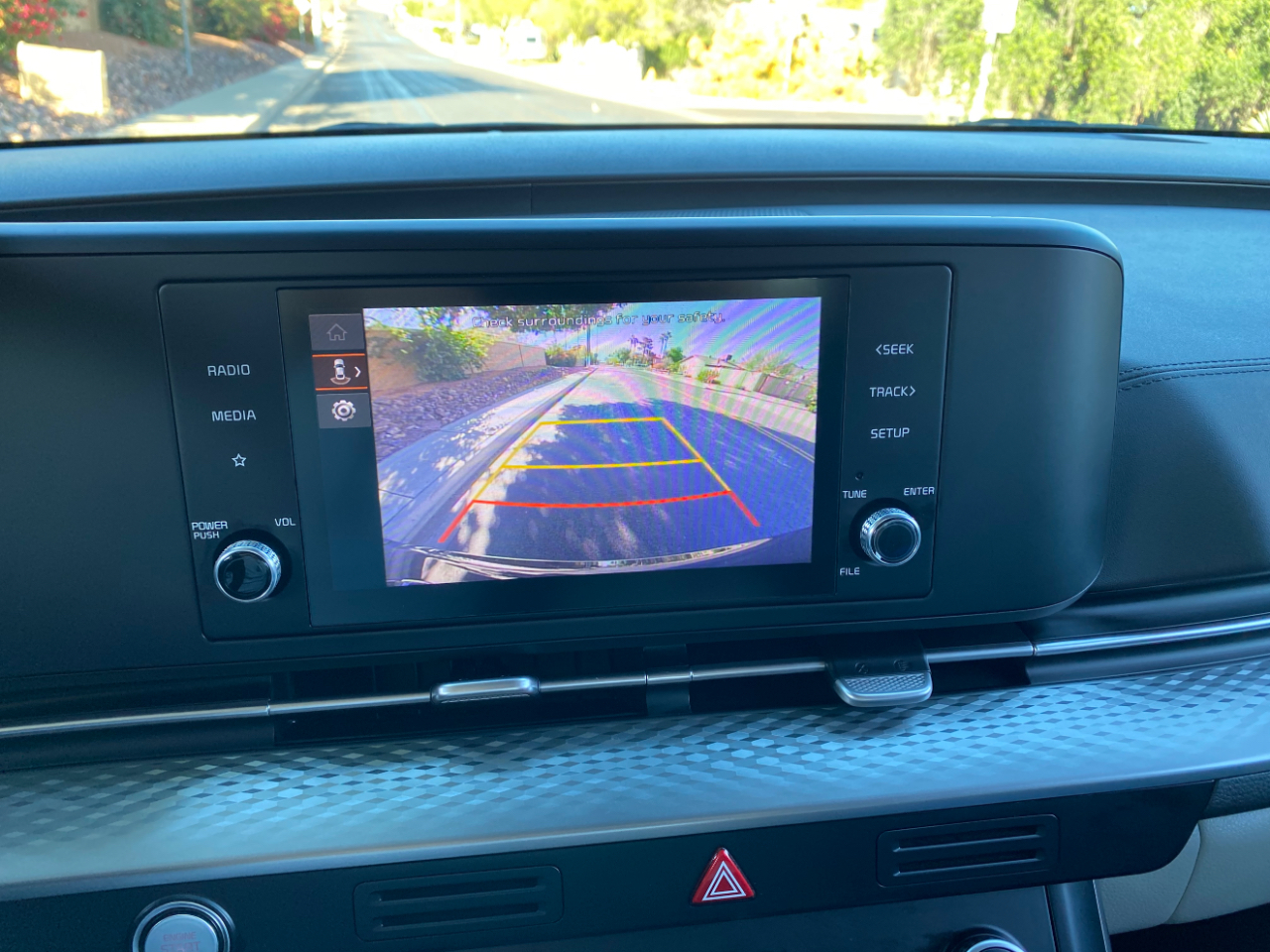 Kia Carnival LX FWD w/Seat Pkg 2024