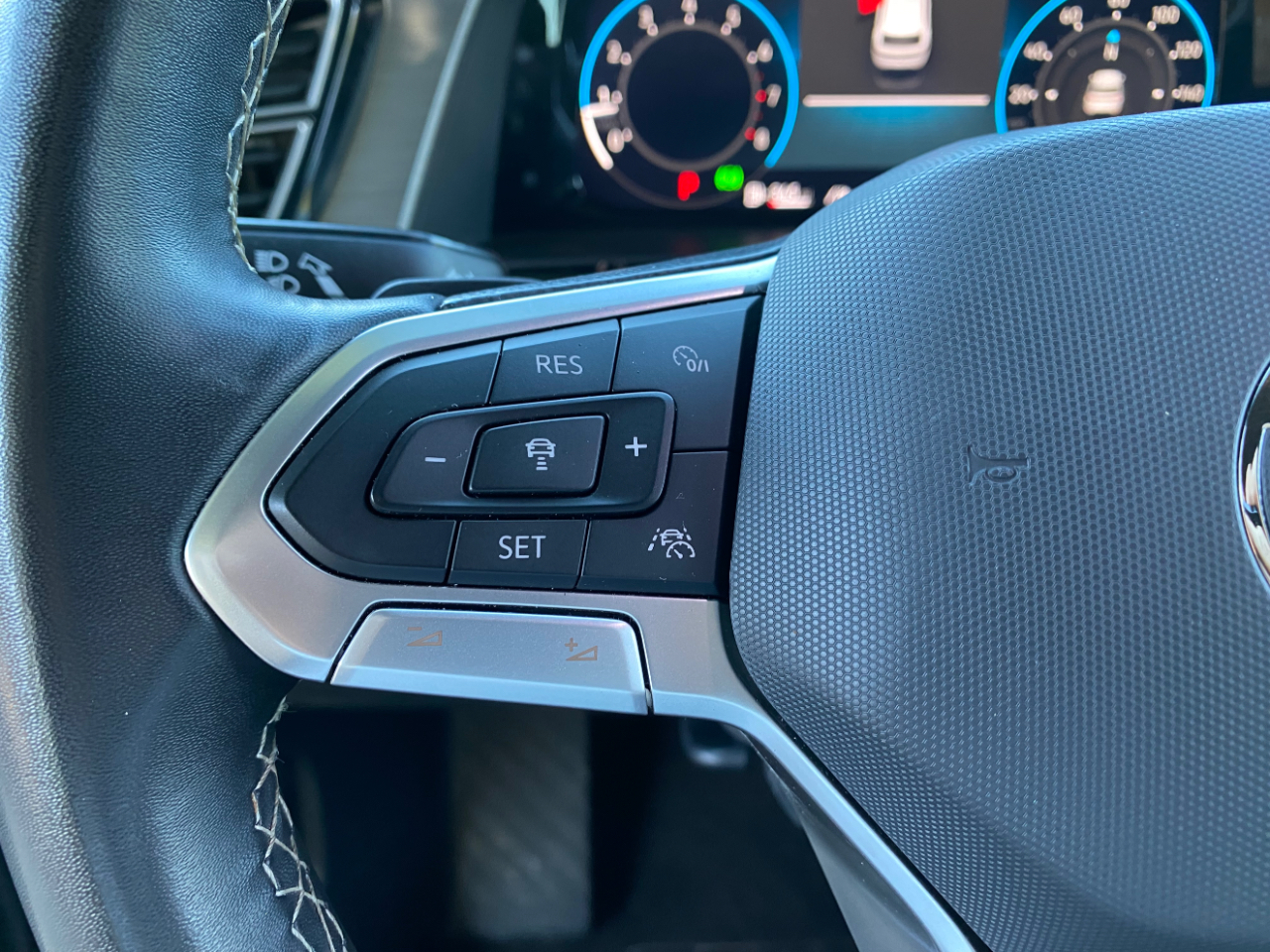 Volkswagen Atlas Cross Sport 2.0T SE 4MOTION 2024