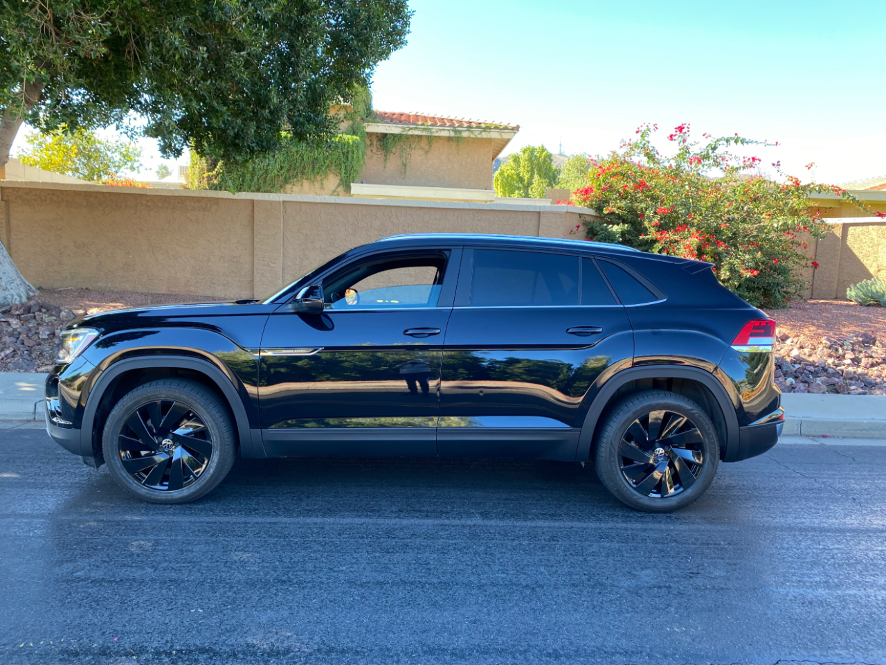 Volkswagen Atlas Cross Sport 2.0T SE 4MOTION 2024