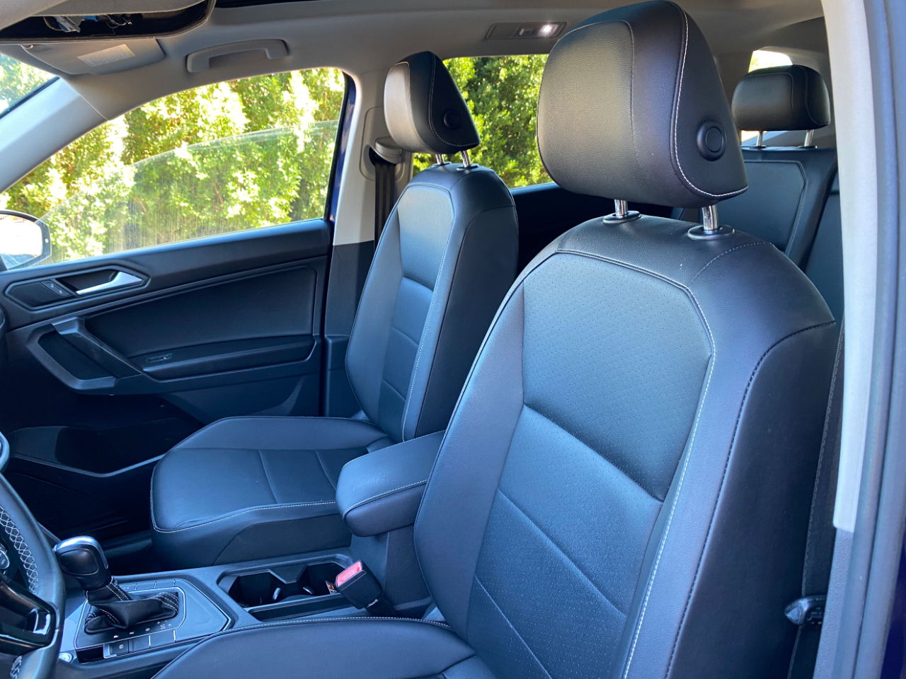 Volkswagen Tiguan 2.0T SE R-Line Black FWD 2021