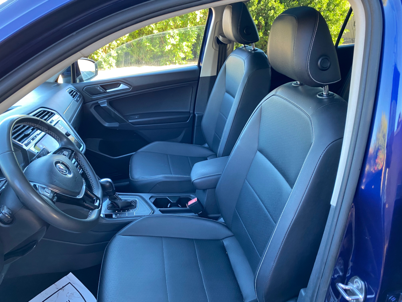 Volkswagen Tiguan 2.0T SE R-Line Black FWD 2021