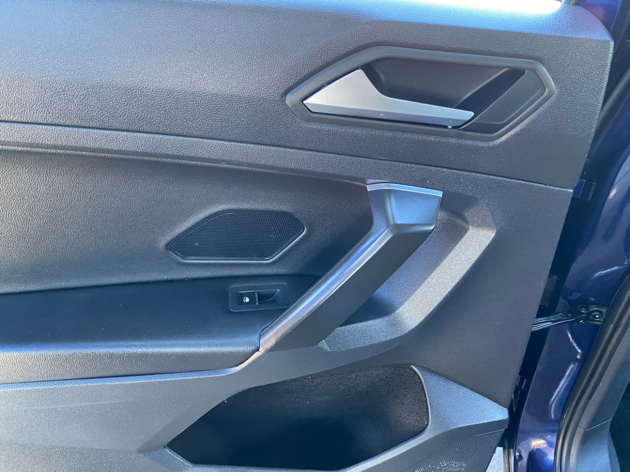 Volkswagen Tiguan 2.0T SE R-Line Black FWD 2021