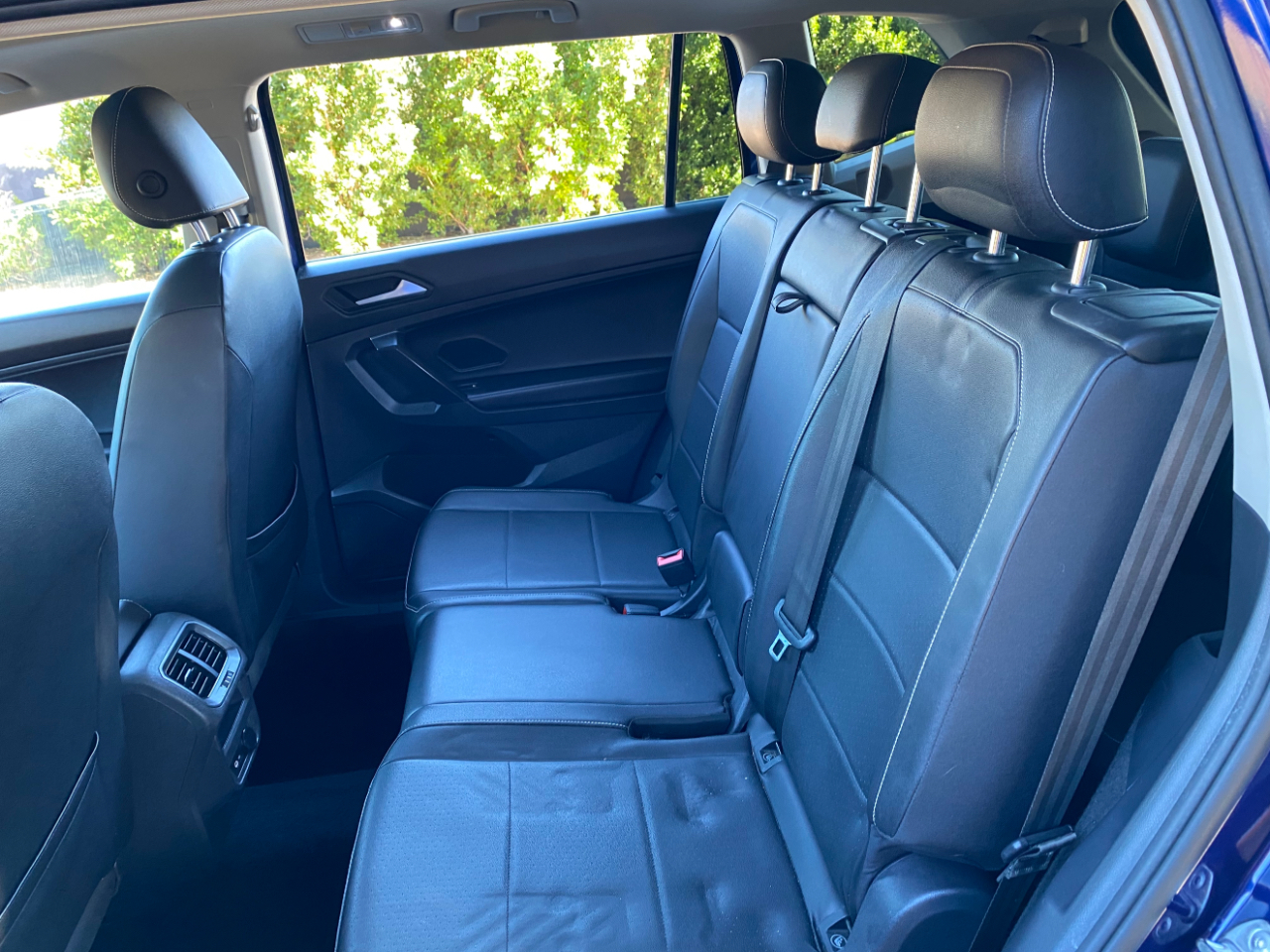 Volkswagen Tiguan 2.0T SE R-Line Black FWD 2021