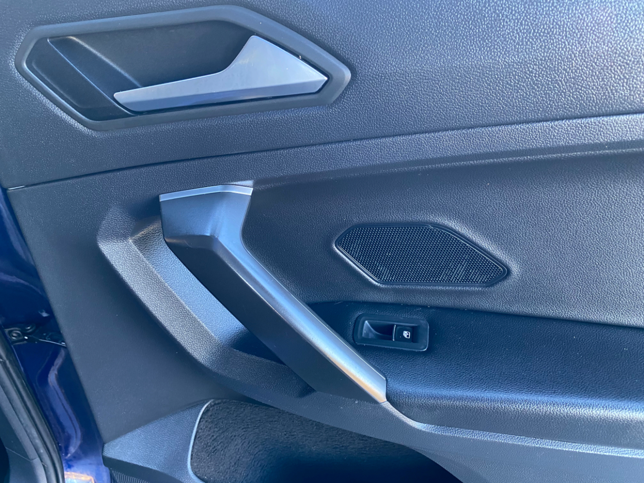 Volkswagen Tiguan 2.0T SE R-Line Black FWD 2021