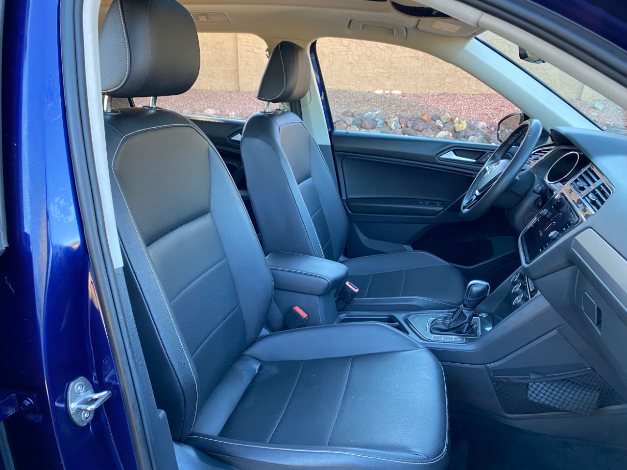 Volkswagen Tiguan 2.0T SE R-Line Black FWD 2021