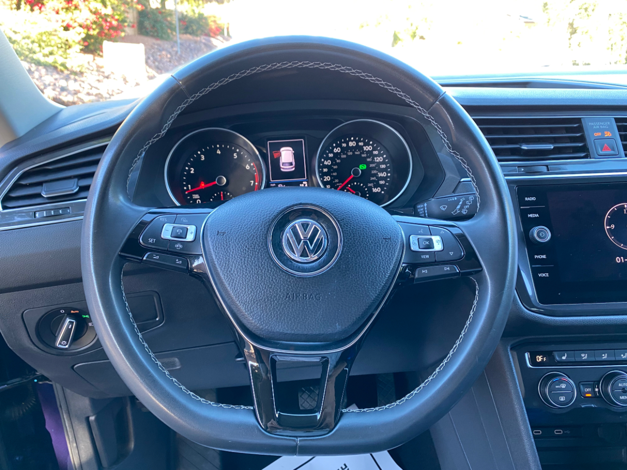 Volkswagen Tiguan 2.0T SE R-Line Black FWD 2021