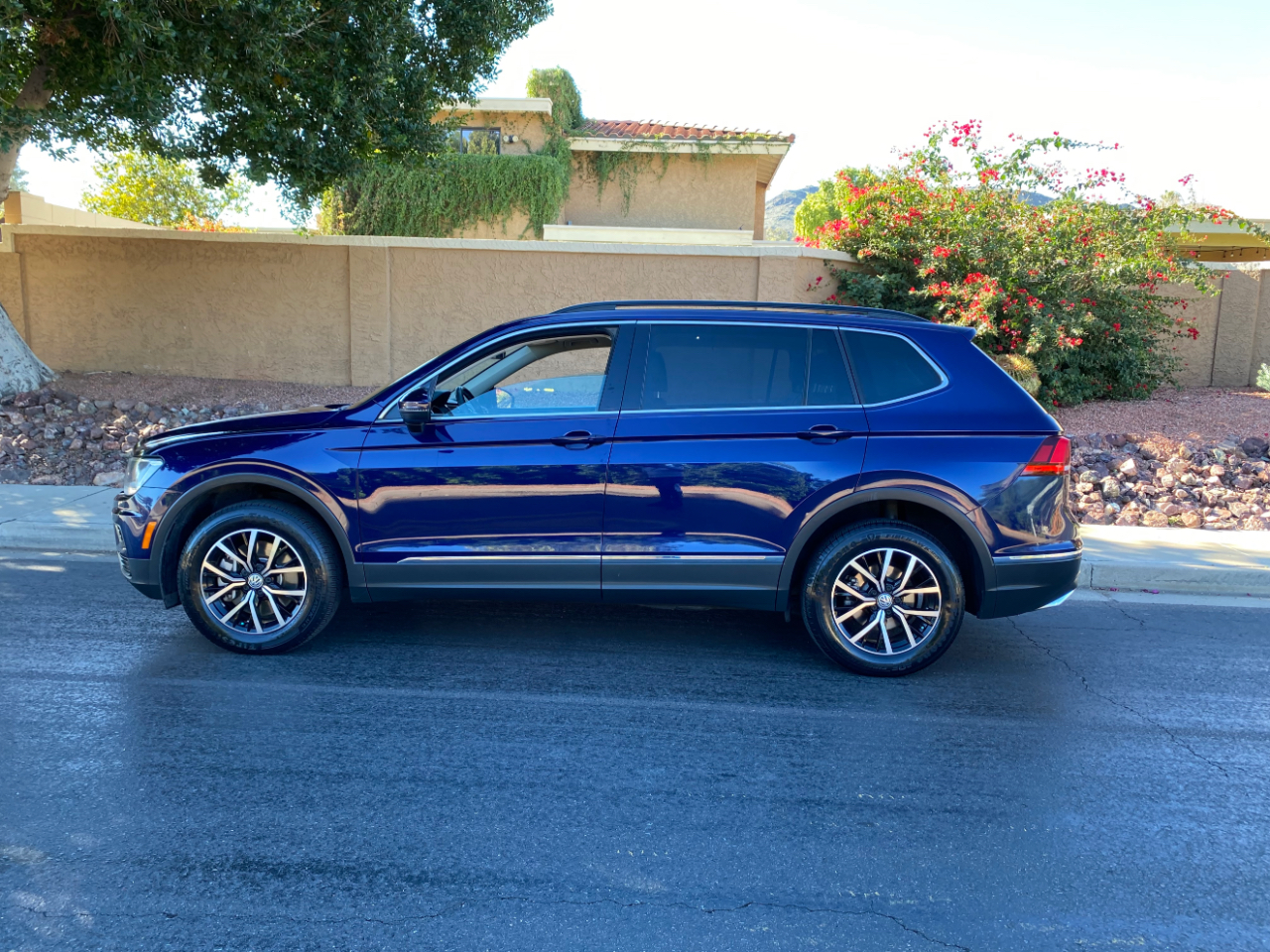 Volkswagen Tiguan 2.0T SE R-Line Black FWD 2021