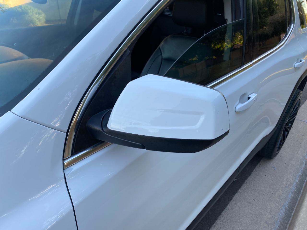 GMC Acadia FWD 4dr SLT w/SLT-1 2018