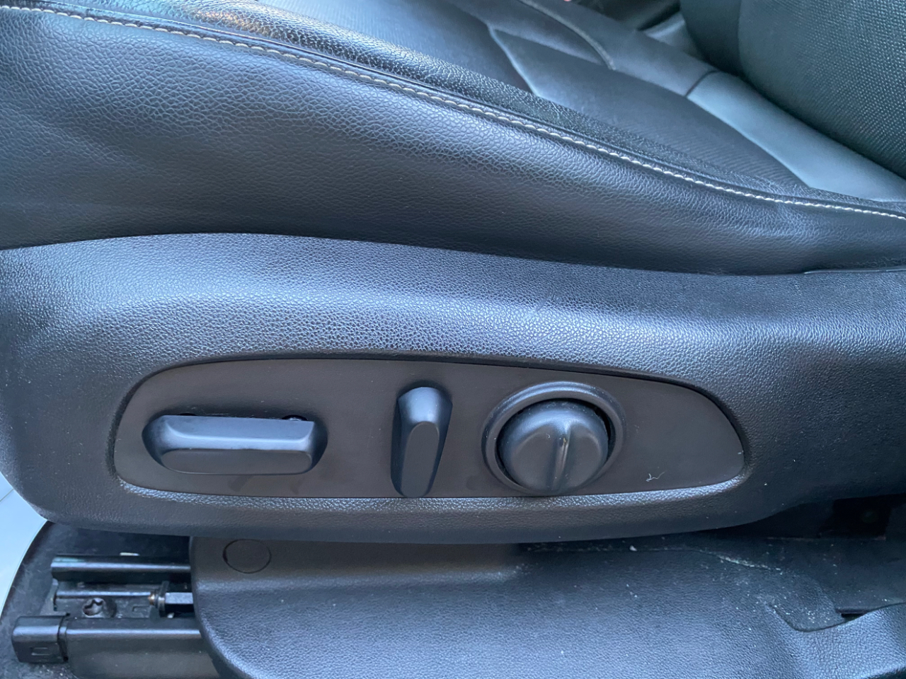 GMC Acadia FWD 4dr SLT w/SLT-1 2018