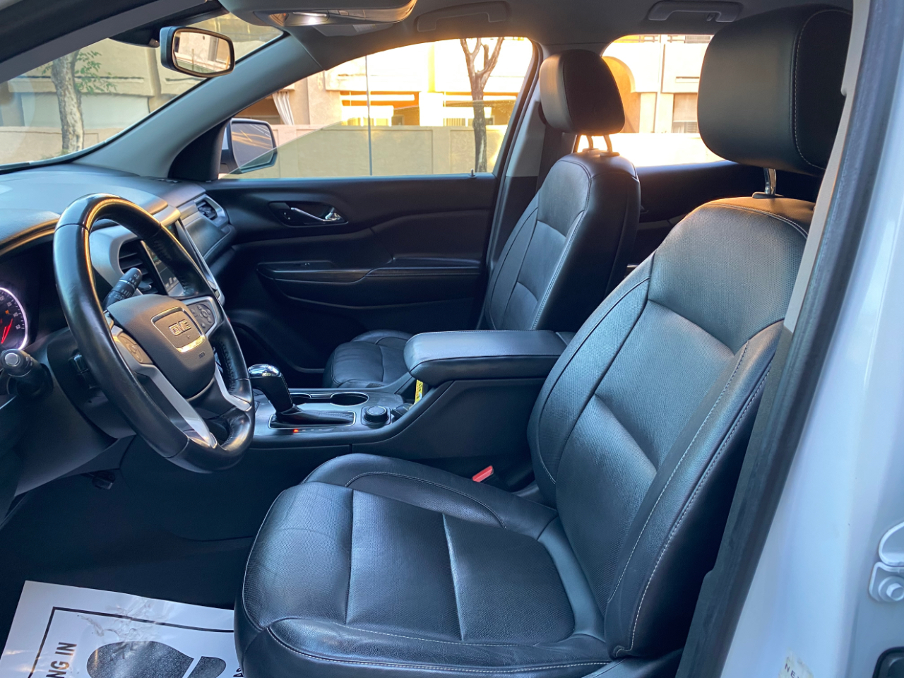 GMC Acadia FWD 4dr SLT w/SLT-1 2018