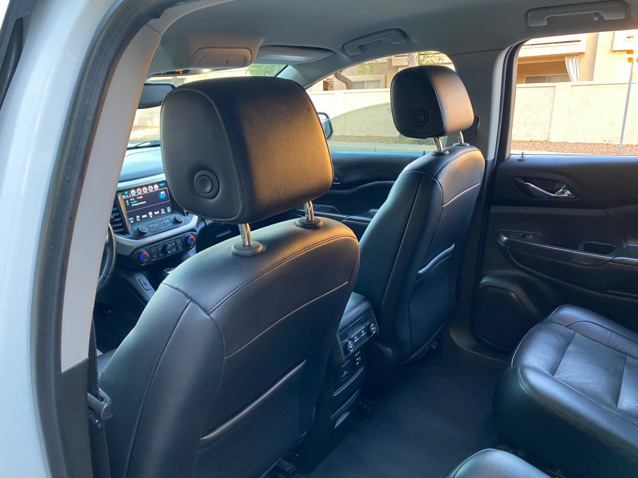 GMC Acadia FWD 4dr SLT w/SLT-1 2018