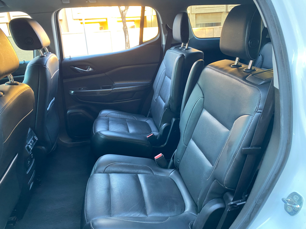 GMC Acadia FWD 4dr SLT w/SLT-1 2018