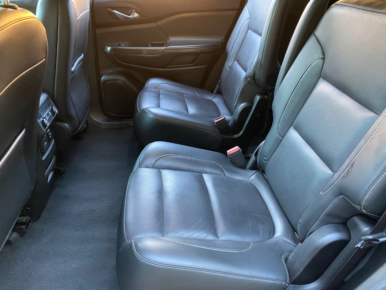 GMC Acadia FWD 4dr SLT w/SLT-1 2018