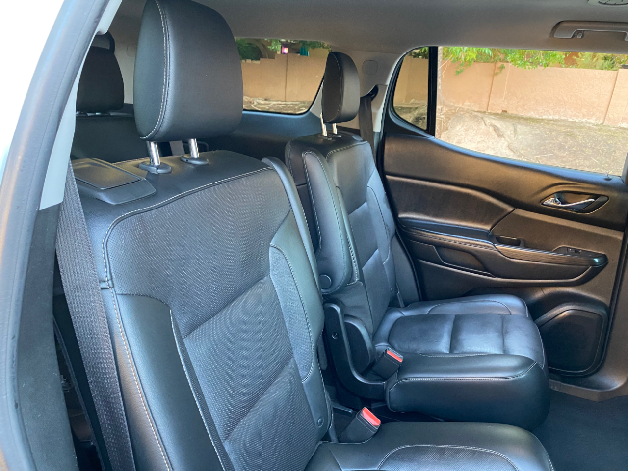 GMC Acadia FWD 4dr SLT w/SLT-1 2018