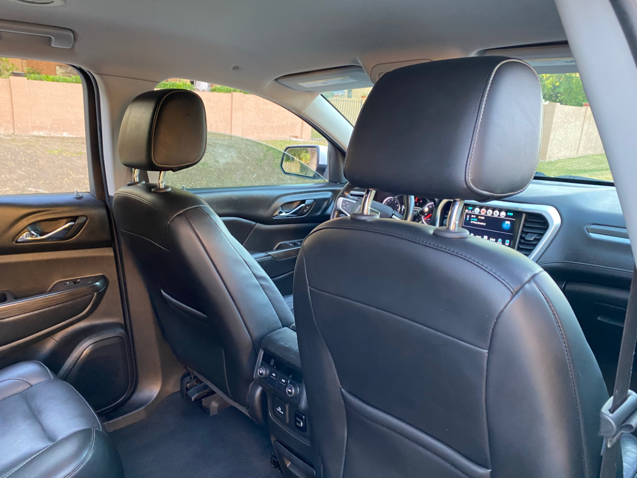 GMC Acadia FWD 4dr SLT w/SLT-1 2018