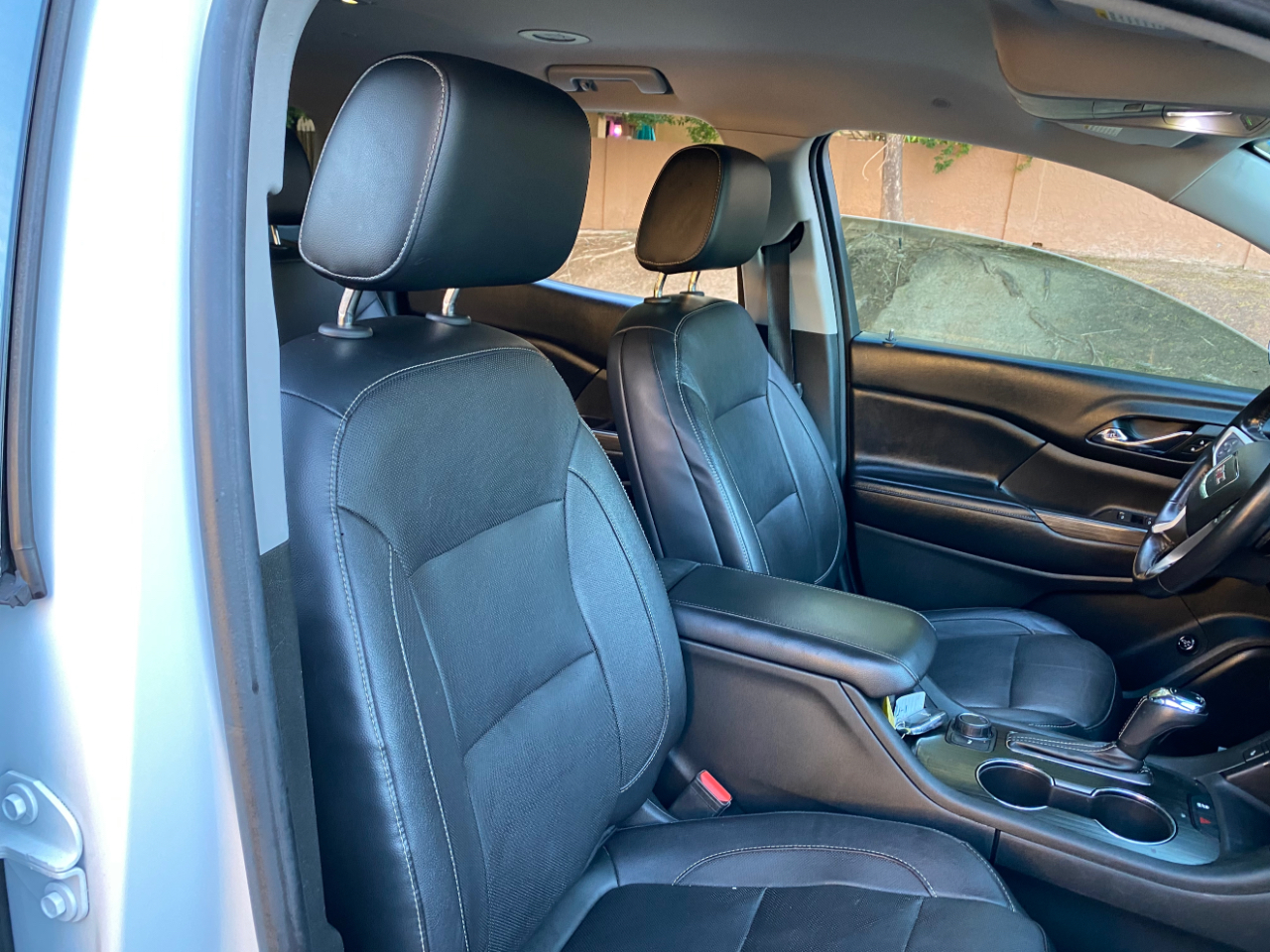 GMC Acadia FWD 4dr SLT w/SLT-1 2018