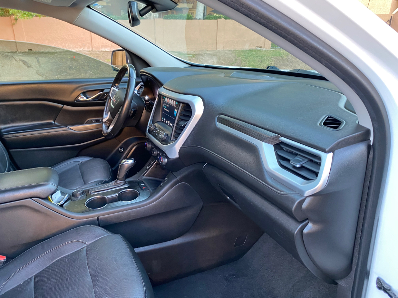 GMC Acadia FWD 4dr SLT w/SLT-1 2018