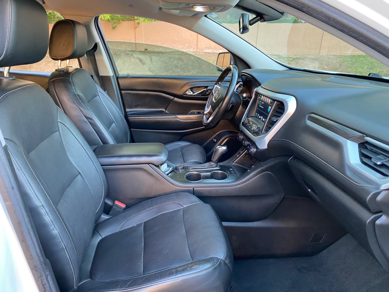 GMC Acadia FWD 4dr SLT w/SLT-1 2018