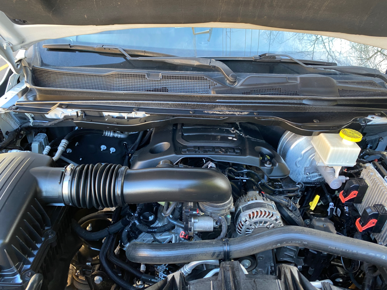 RAM 1500 Big Horn 4x2 Crew Cab 5'7" Box 2021