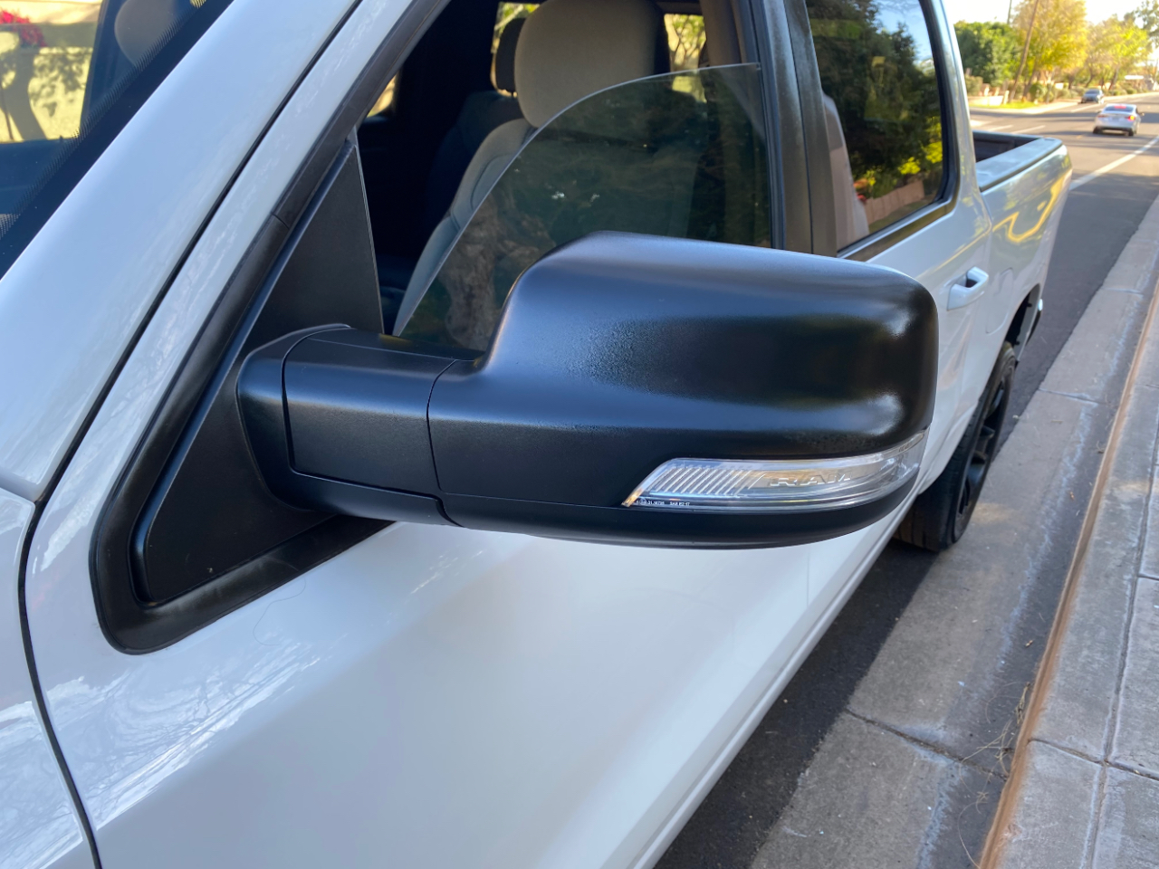 RAM 1500 Big Horn 4x2 Crew Cab 5'7" Box 2021