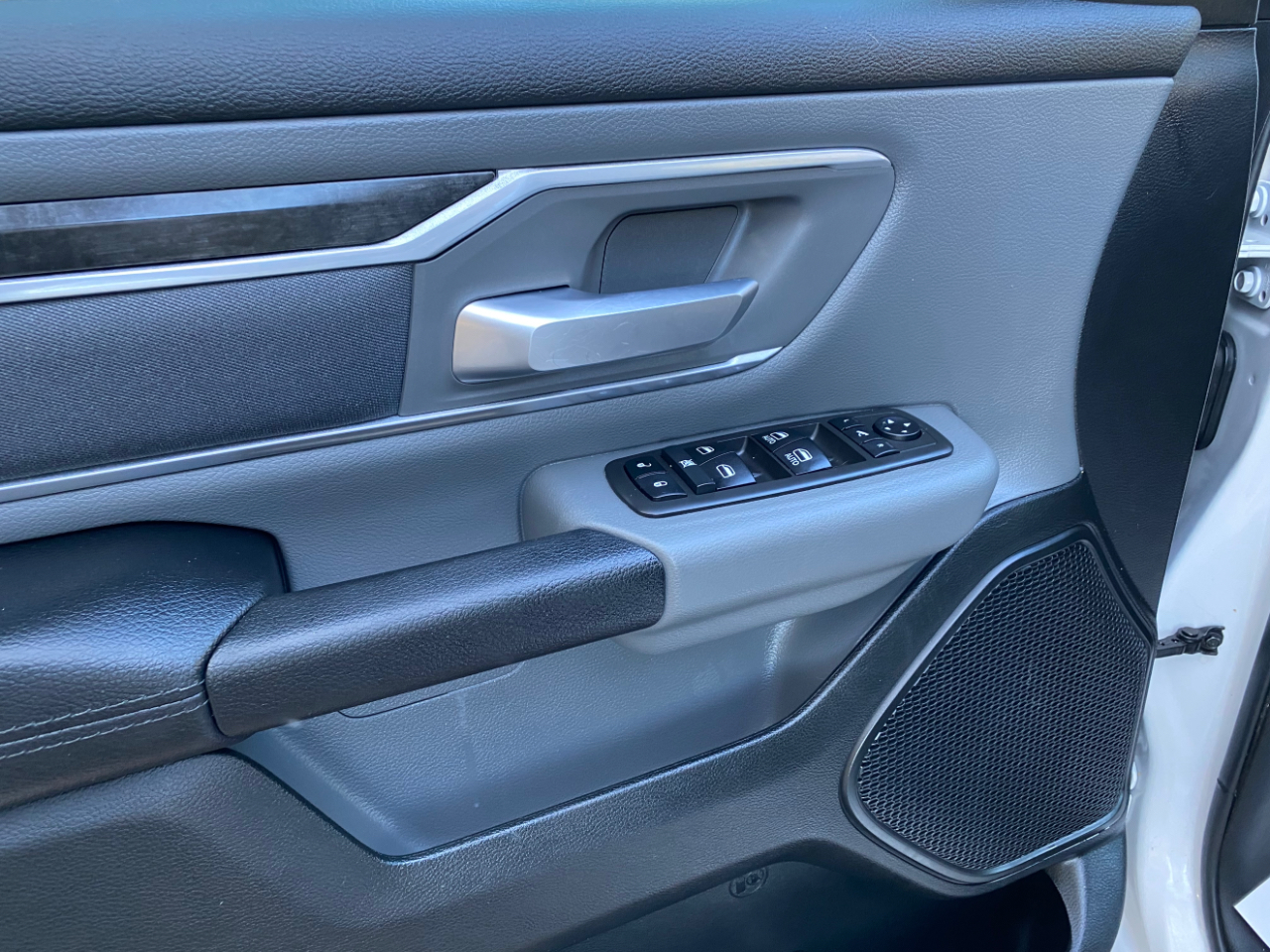 RAM 1500 Big Horn 4x2 Crew Cab 5'7" Box 2021